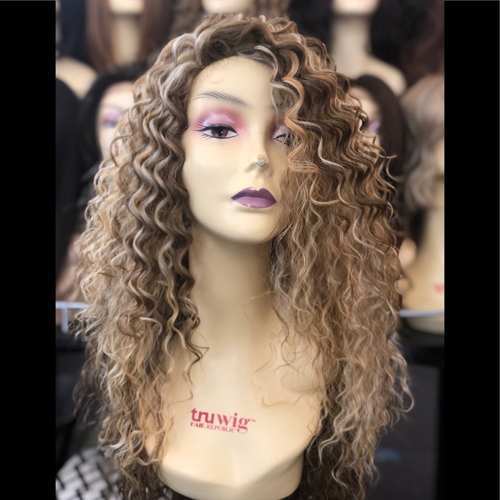 Wig Long Blonde Curly Wig - Picture 1 of 9